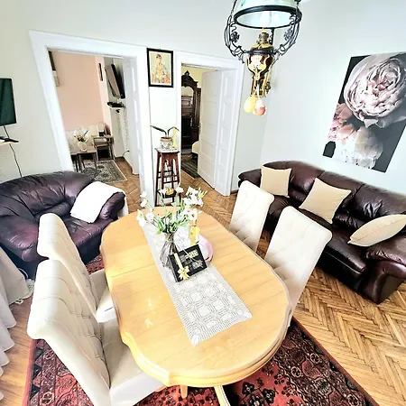 アパート Didi ベオグラード